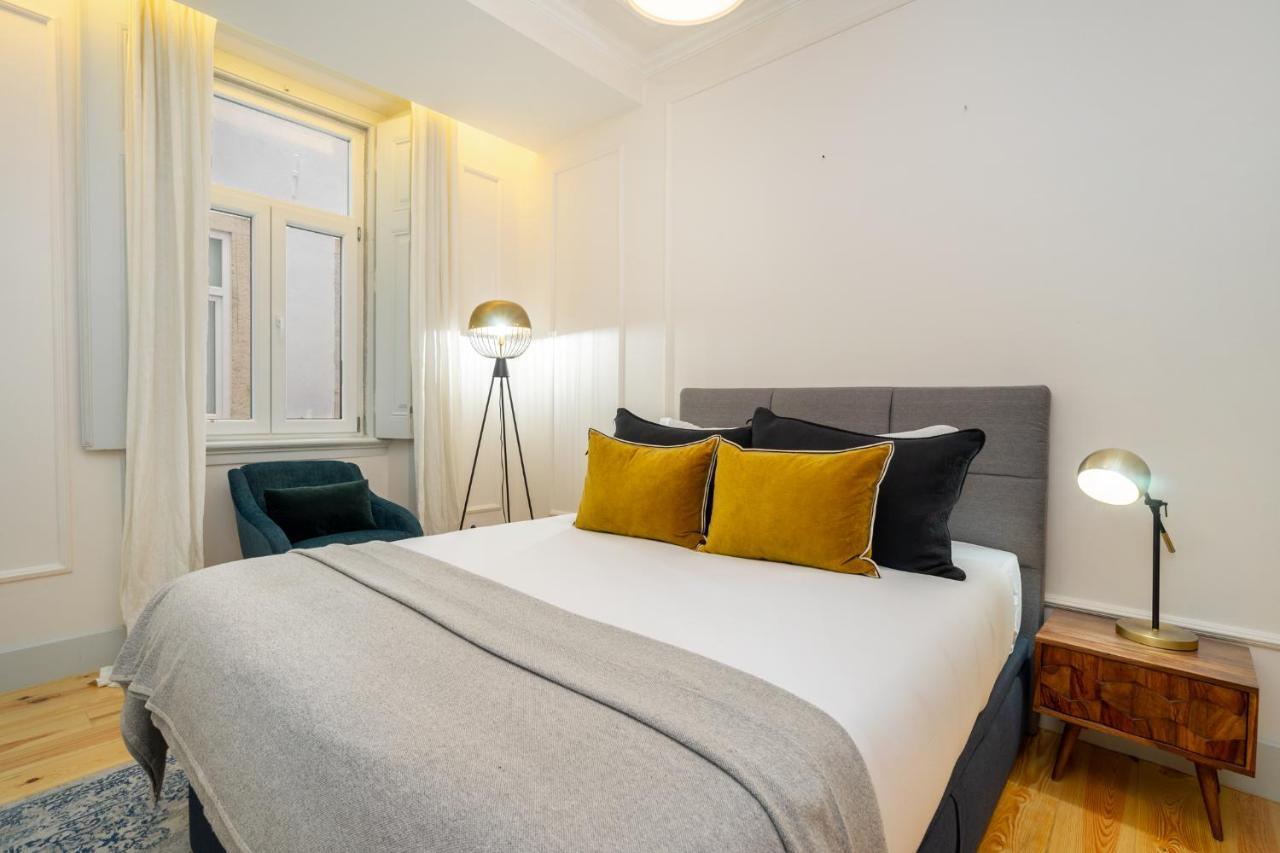 Whome Luxury Stay In Prime Location W/ Ac, Lift & Private Patio ลิสบอน ภายนอก รูปภาพ