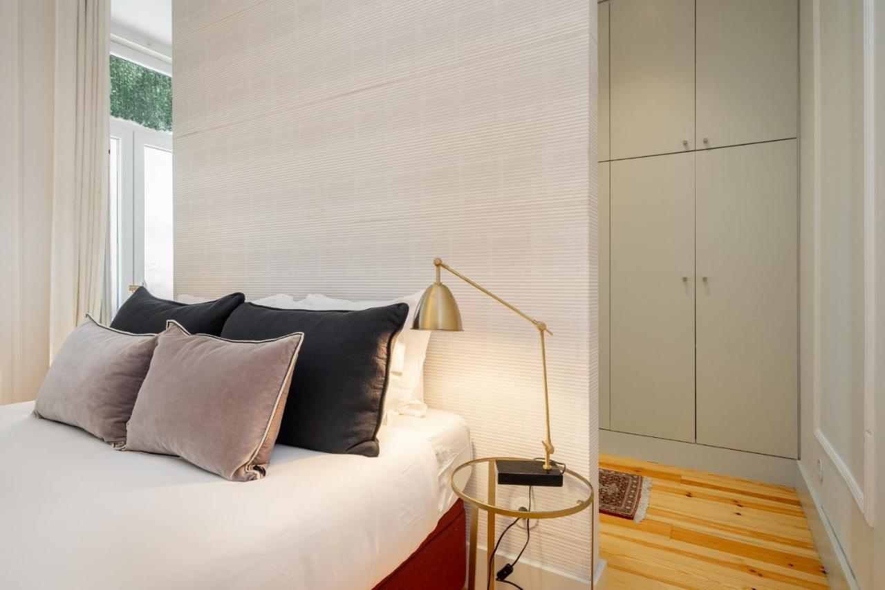 Whome Luxury Stay In Prime Location W/ Ac, Lift & Private Patio ลิสบอน ภายนอก รูปภาพ